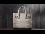Himalaya crocodile leather handbag: the perfect combination of elegance, functionality and luxury